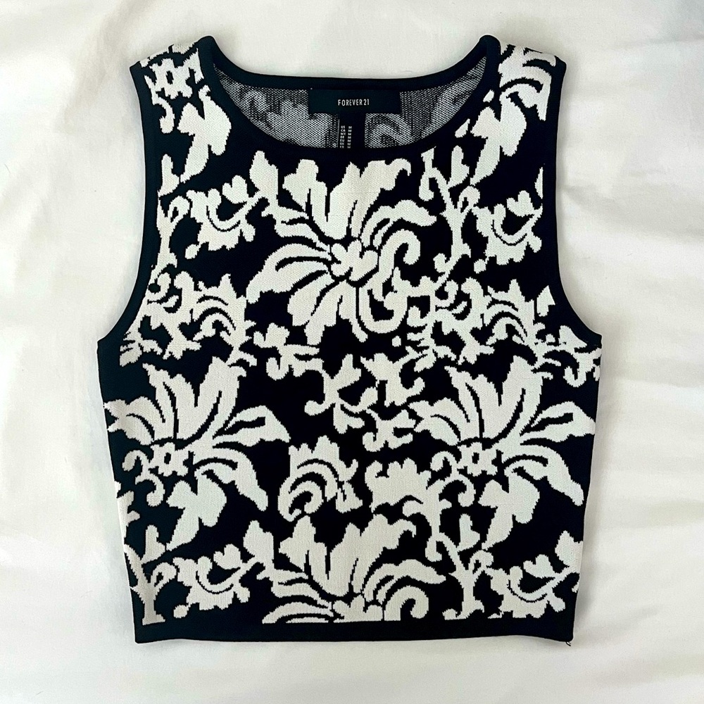 ❣️ FOREVER 21 CROPPED SHIRT ❣️